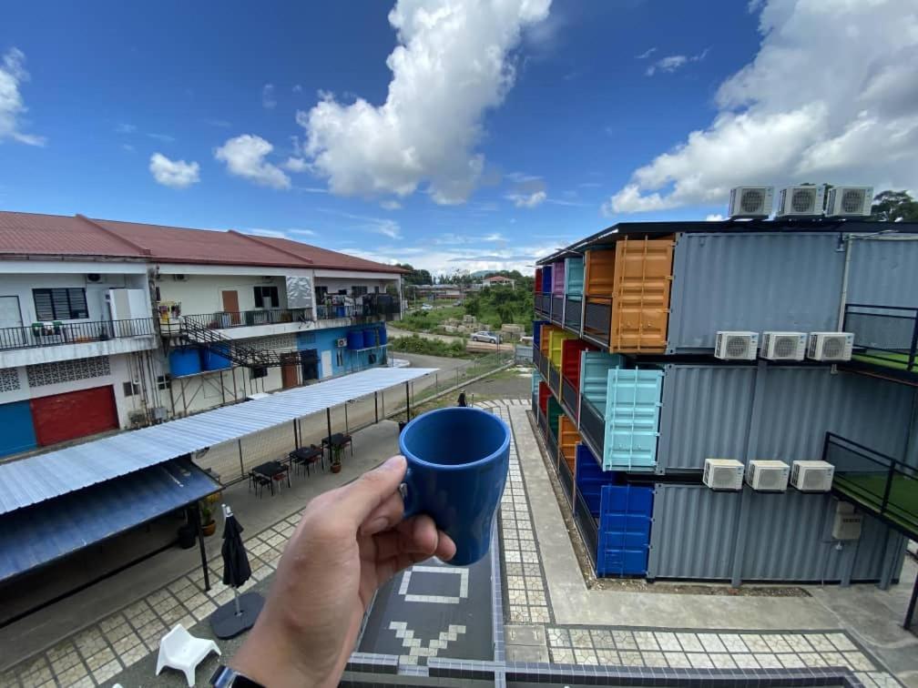 Boxinn The Kontena Home Semporna Buitenkant foto